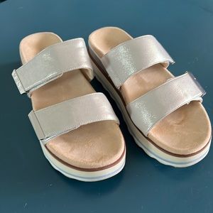 Vionic Sandals 9